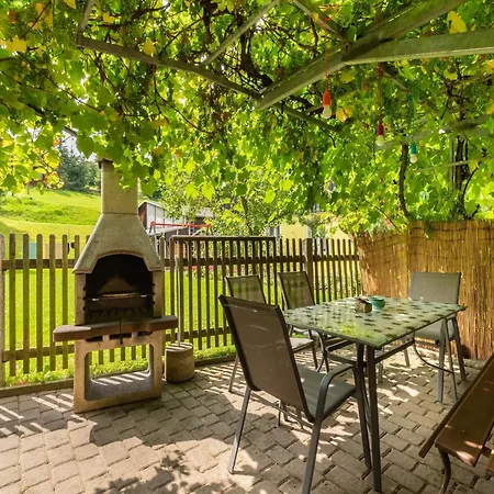 Апартаменты Modern In With A Terrace In Зебниц