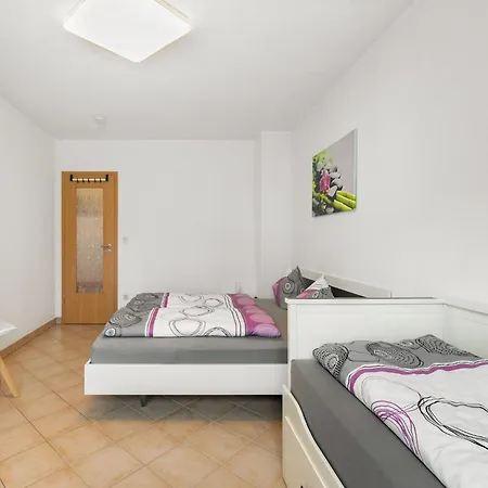 Modern In With A Terrace In Апартаменты