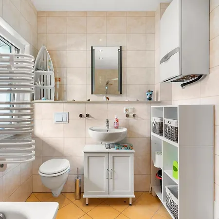 Апартаменты Modern In With A Terrace In Зебниц